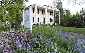 The White House Bed And Breakfast